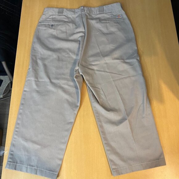 Dickies Mens Pants 40x32 Straight Leg Khaki Work Cotton/Polyester Blend - Picture 2 of 4